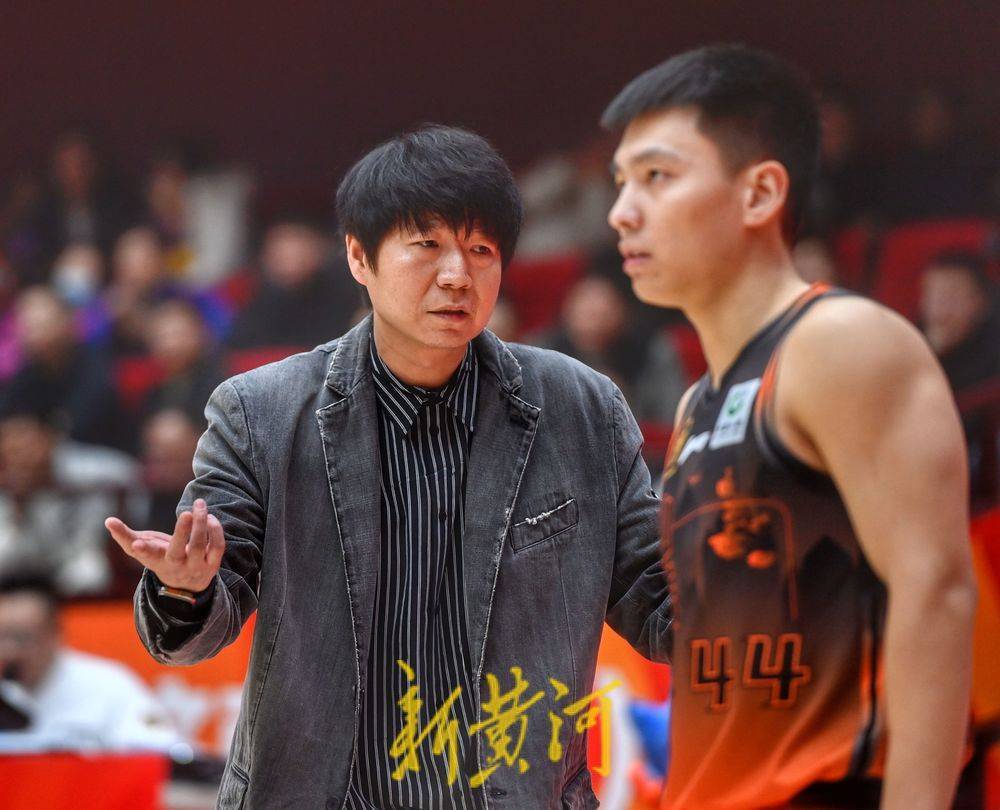 山东男篮客场大胜云南，迎来连胜
