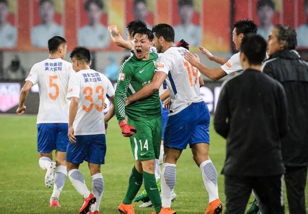 权健客场逼平对手，备战下轮前行的简单介绍
