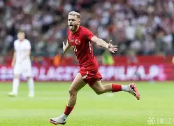 加拉塔斯雷众望所归，桑德兰立即进步