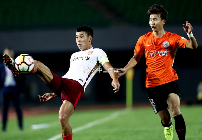 北京人和主场逆转河北华夏幸福，取得首胜